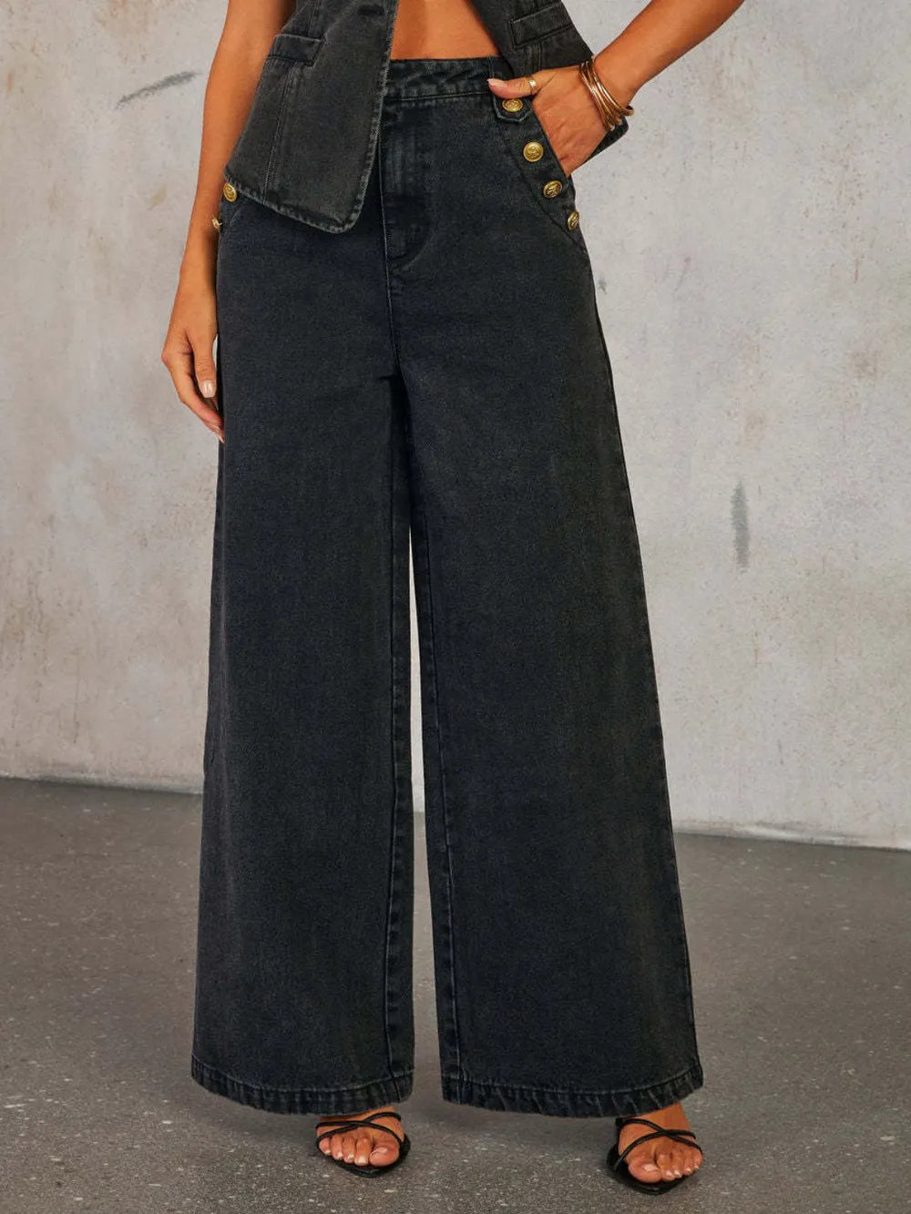 Buttoned-Vest-&-Wide-Leg-Jeans-Set-Sarunna