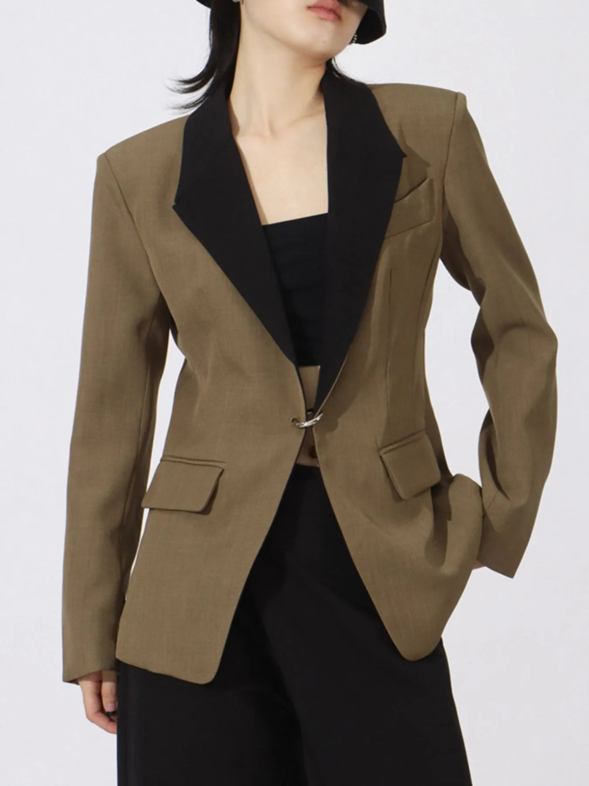 Contrast-Lapel-Collar-Long-Sleeve-Blazer-Sarunna