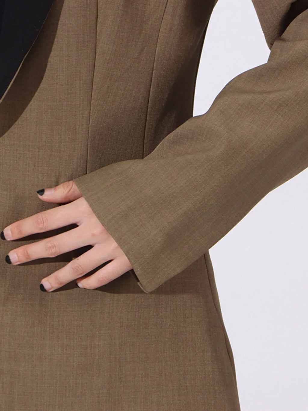 Contrast-Lapel-Collar-Long-Sleeve-Blazer-Sarunna
