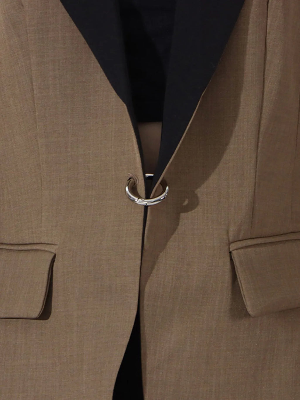 Contrast-Lapel-Collar-Long-Sleeve-Blazer-Sarunna