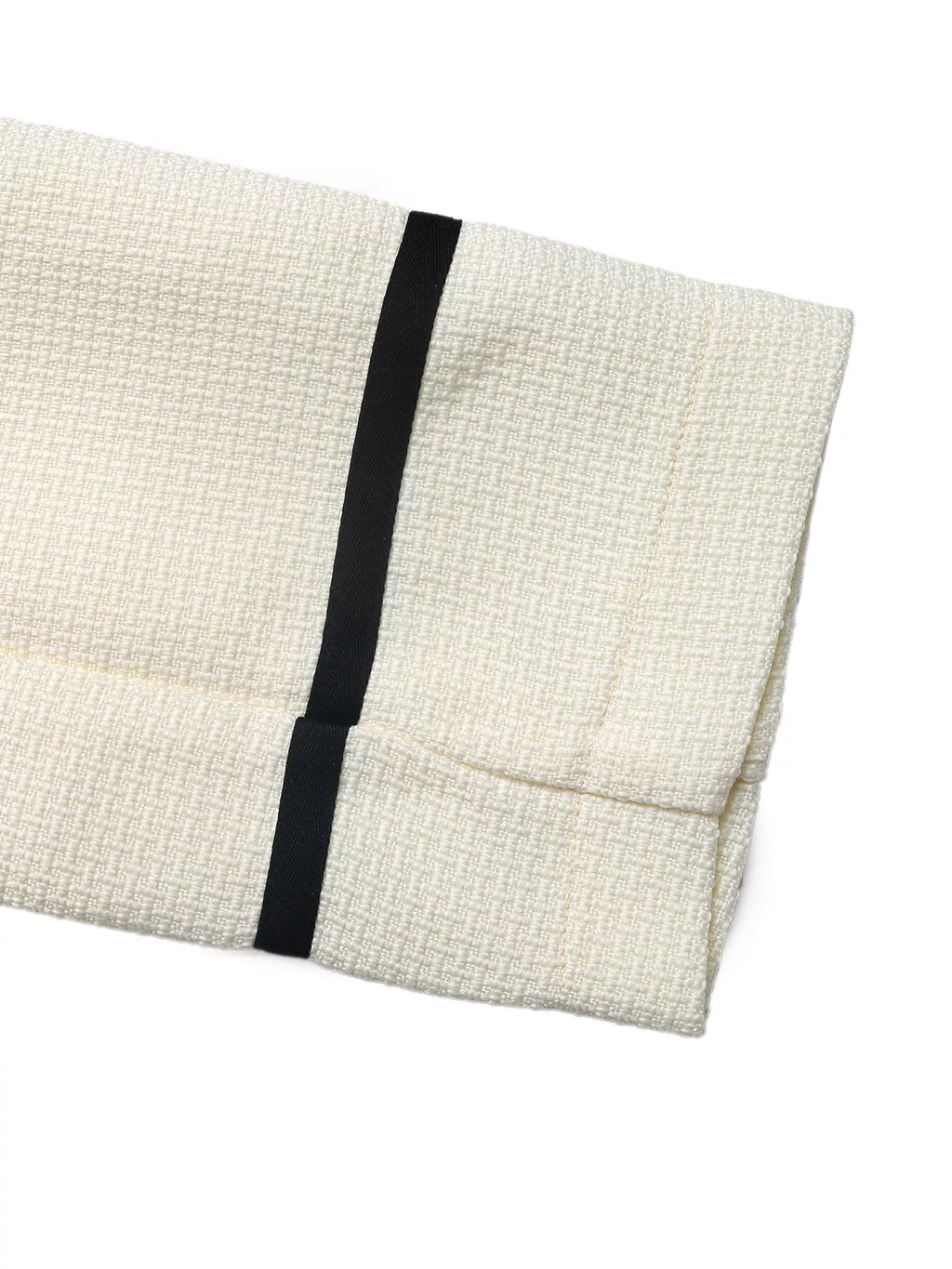 Contrast-Trim-Button-Up-Blazer-Sarunna