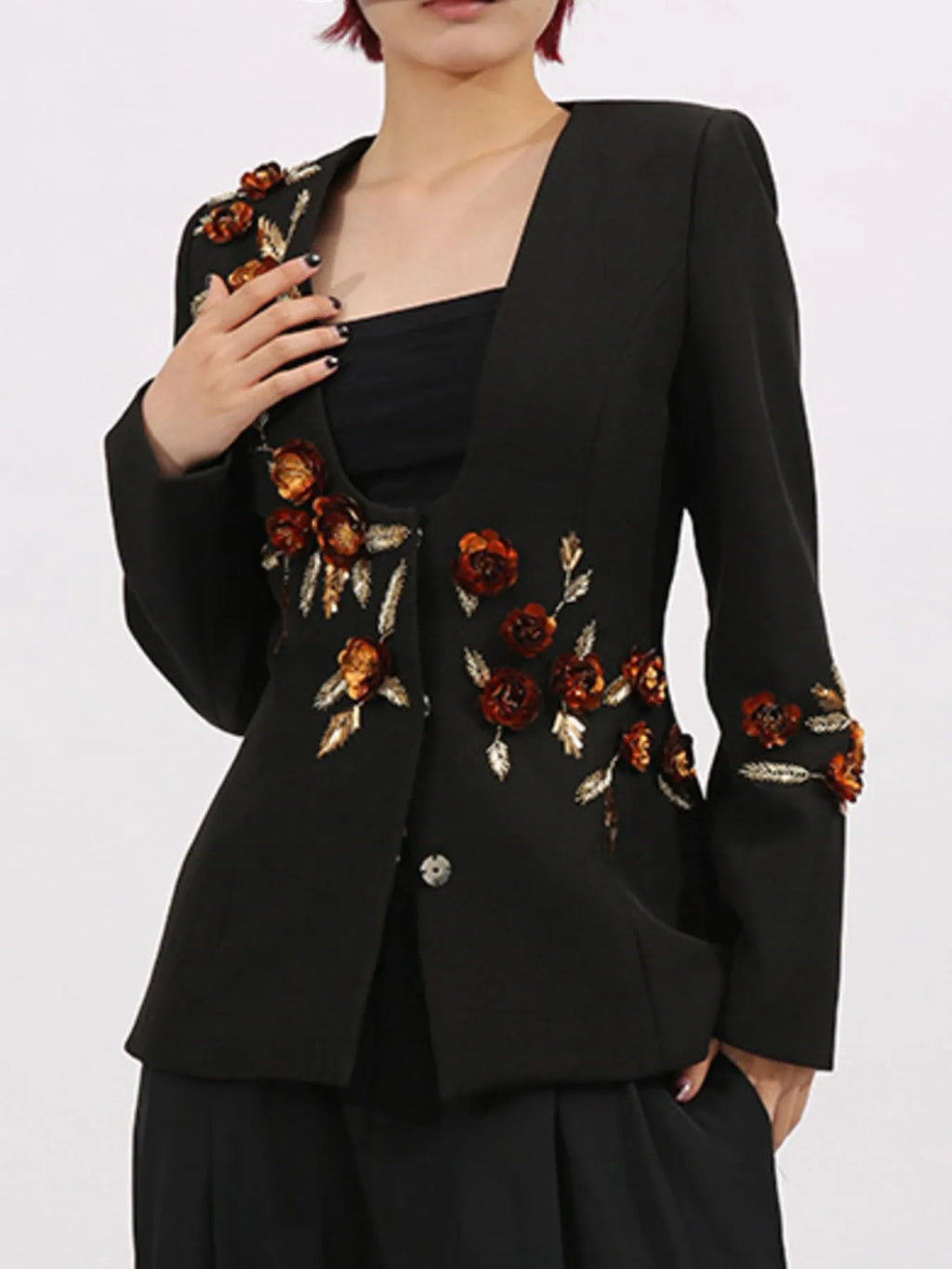 Embroidered-Long-Sleeve-Blazer-Sarunna