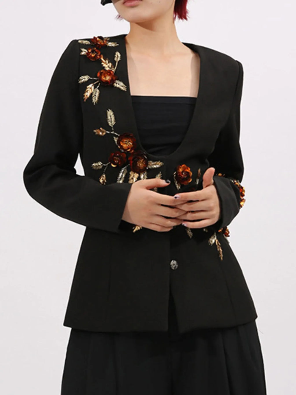 Embroidered-Long-Sleeve-Blazer-Sarunna