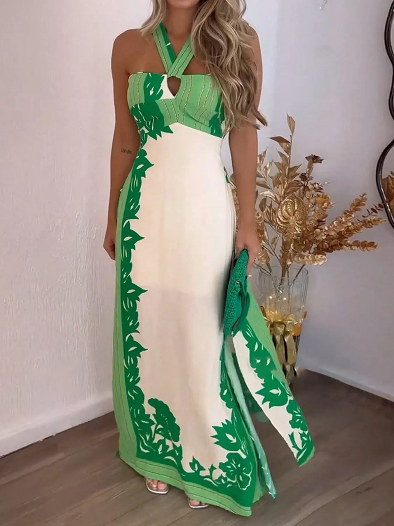 Halter-Neck-Leaf-Print-Maxi-Dress-Sarunna