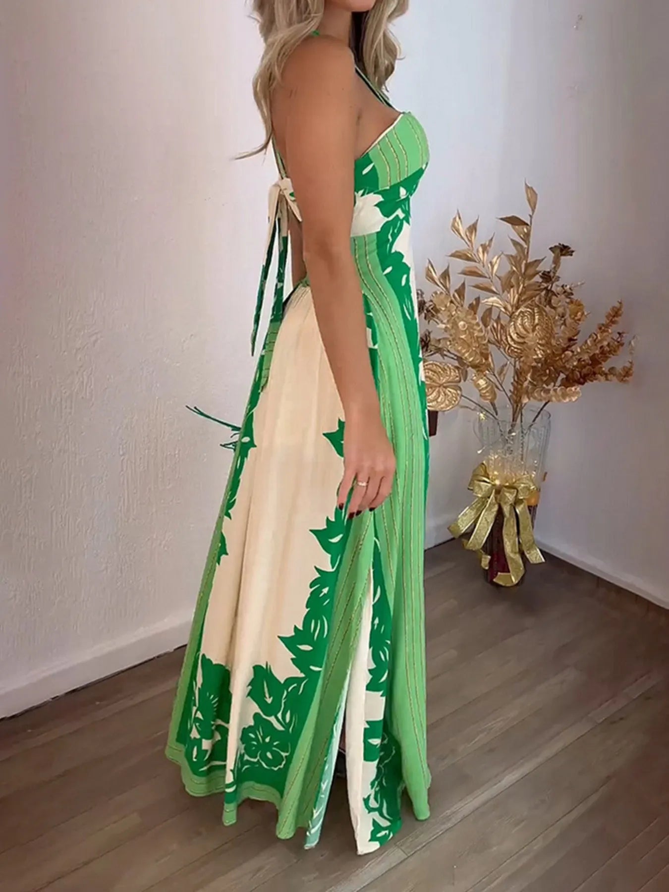 Halter-Neck-Leaf-Print-Maxi-Dress-Sarunna