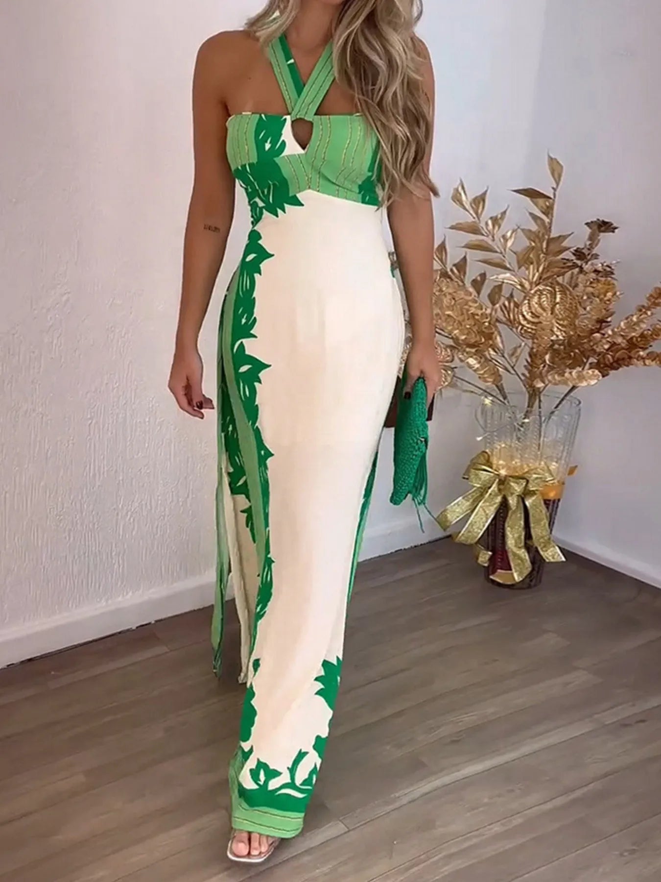 Halter-Neck-Leaf-Print-Maxi-Dress-Sarunna