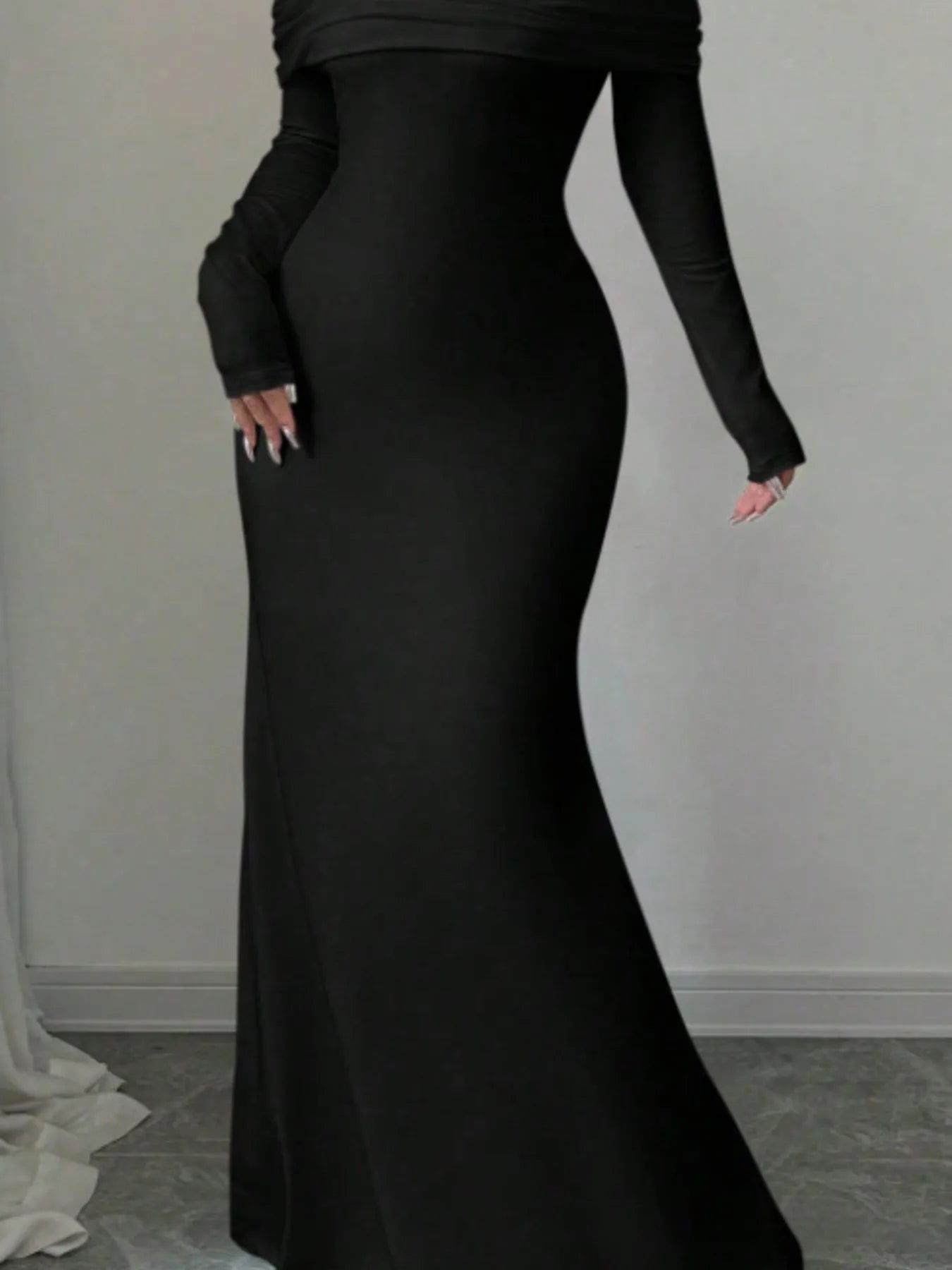 Off-Shoulder-Long-Sleeve-Bodycon-Maxi-Dress-Sarunna