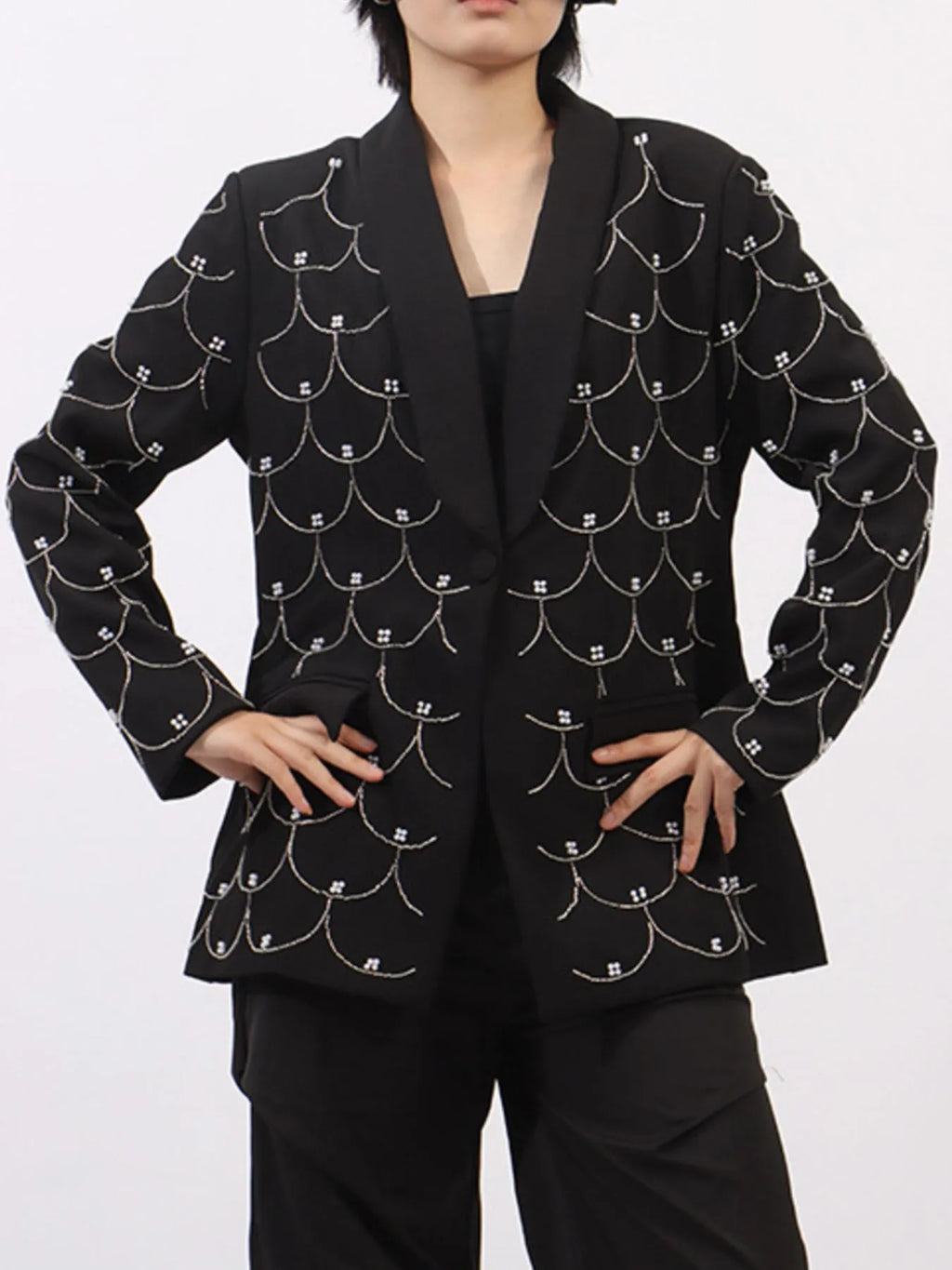 Pearl-Detail-Long-Sleeve-Blazer-Sarunna