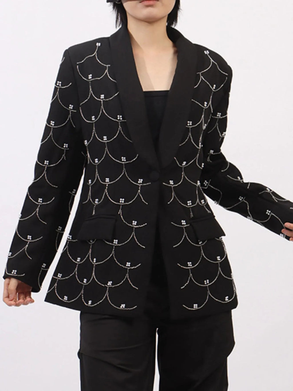 Pearl-Detail-Long-Sleeve-Blazer-Sarunna