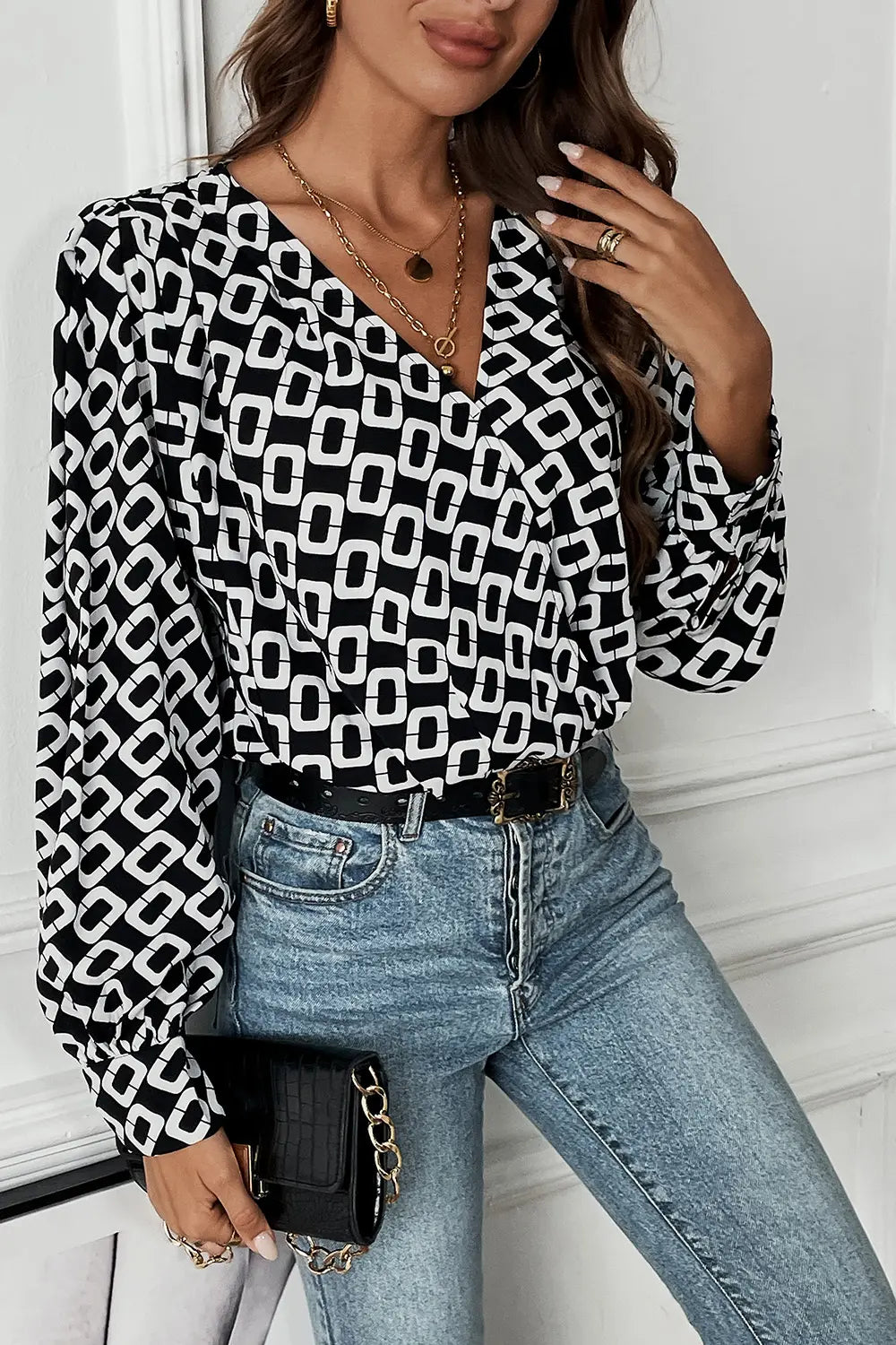 Perfee-Geometric-V-Neck-Long-Sleeve-Blouse-Sarunna
