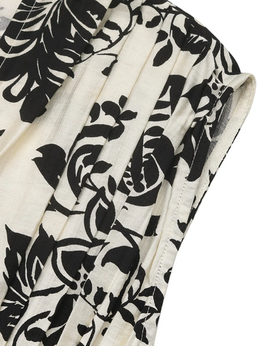 Printed-V-Neck-Short-Sleeve-Dress-Sarunnna