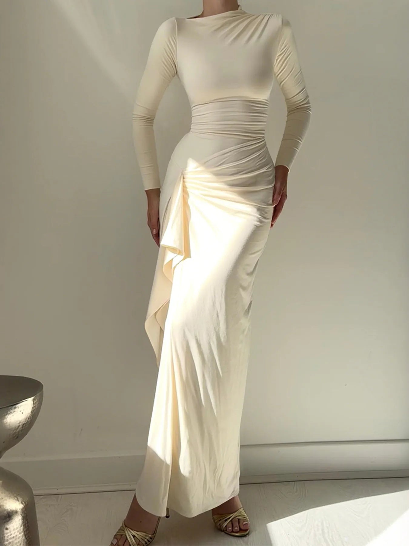 Ruched-Long-Sleeve-Maxi-Dress-Sarunna