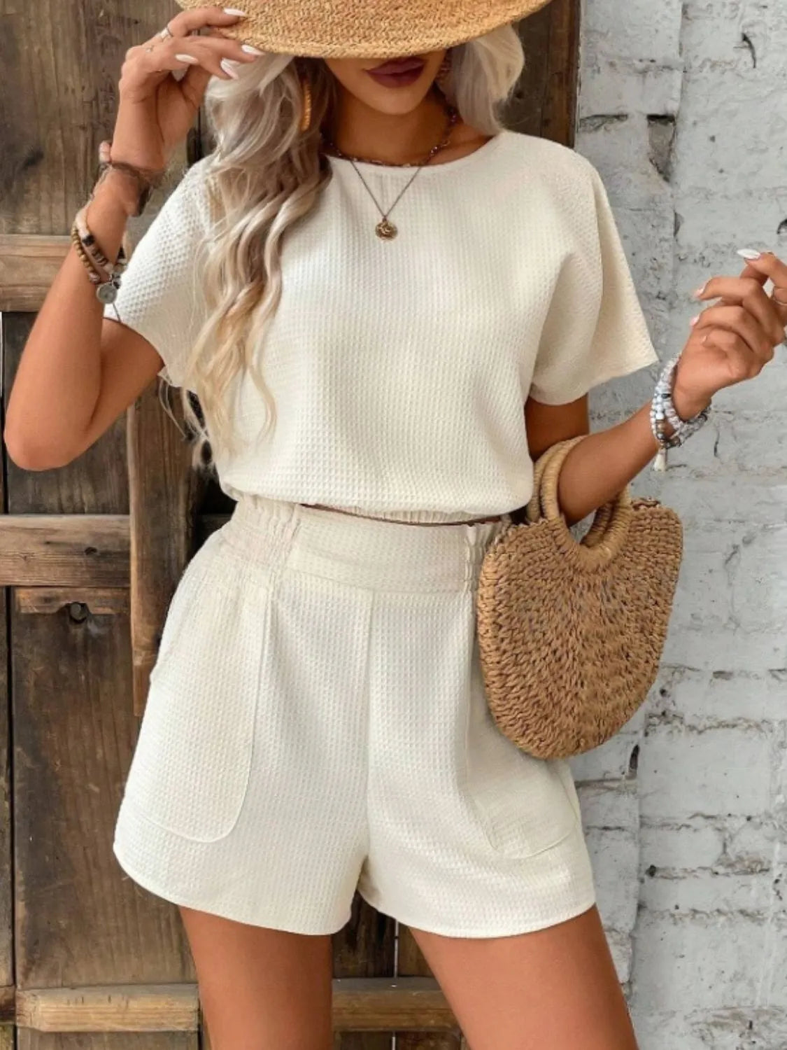 Short-Sleeve-Top-&-Shorts-Set-with-Round-Neck-Sarunna