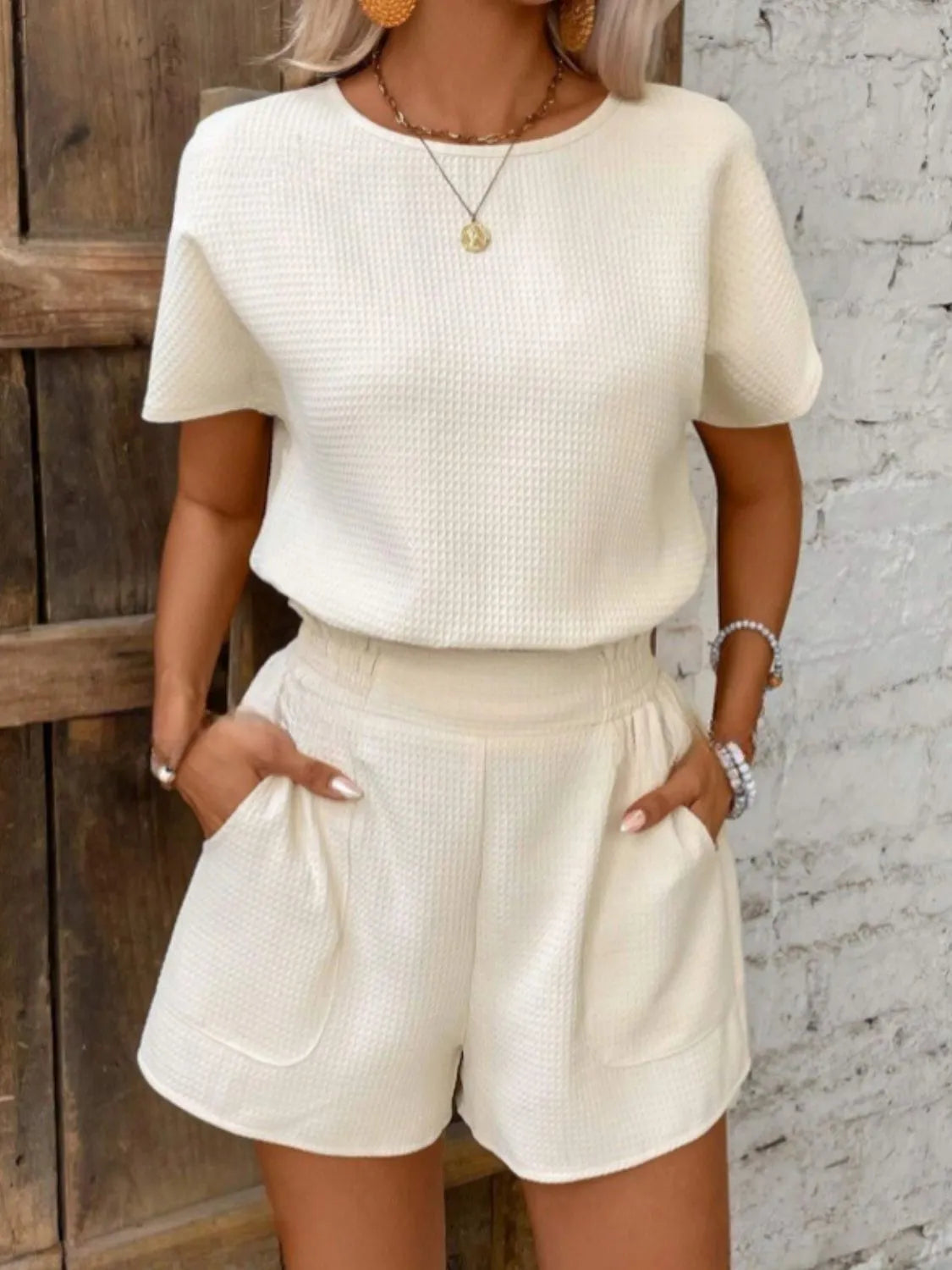 Short-Sleeve-Top-&-Shorts-Set-with-Round-Neck-Sarunna