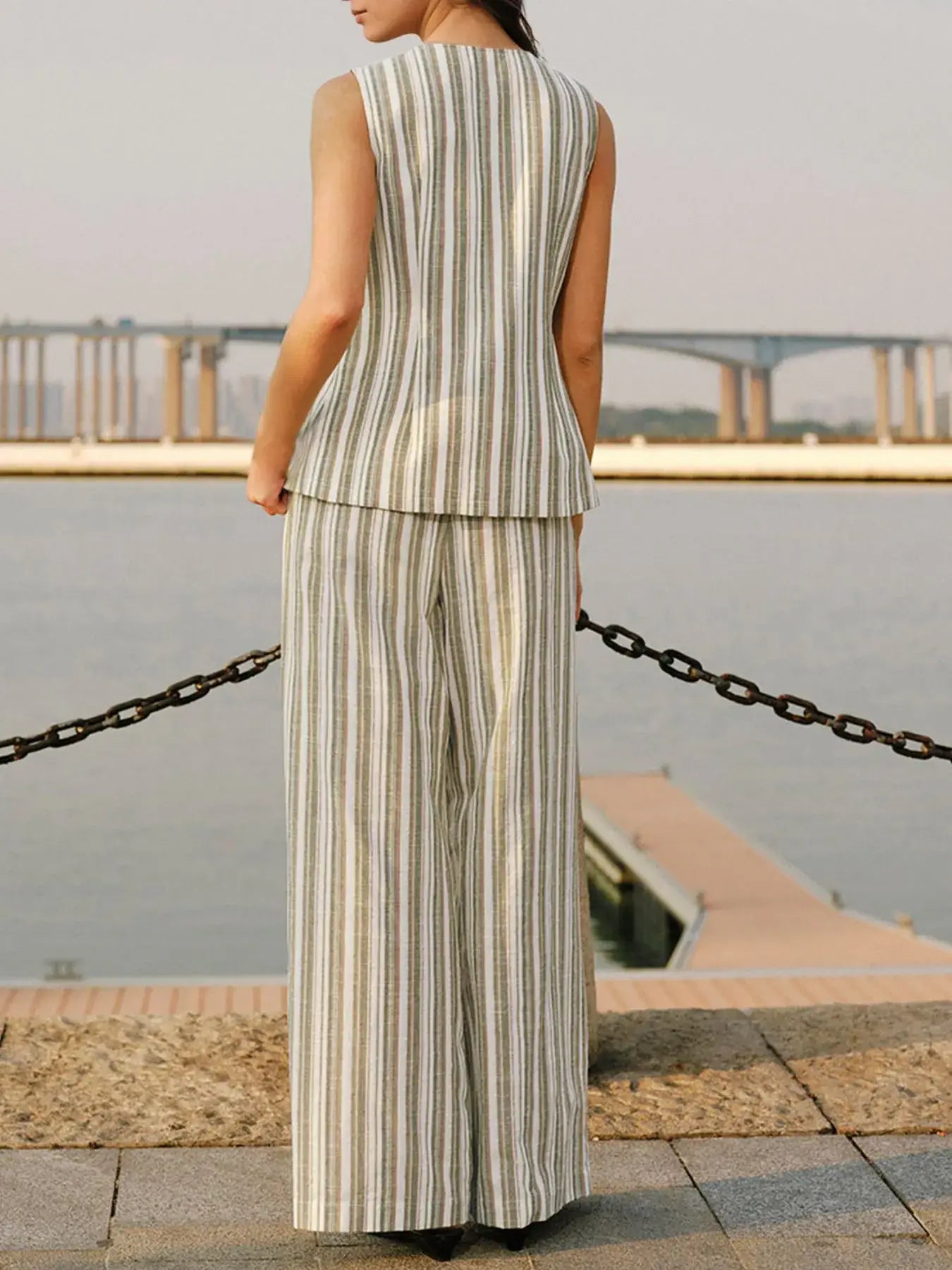 Striped-Sleeveless-V-Neck-Set-Sarunna