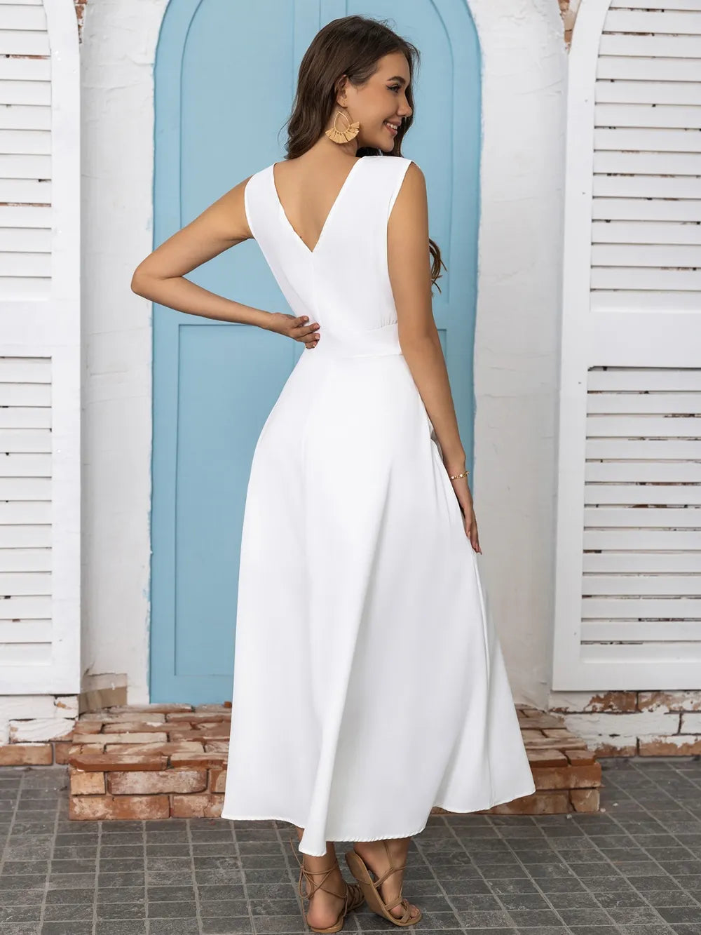 V-Neck-Midi-Dress-with-Side-Split-Sarunna