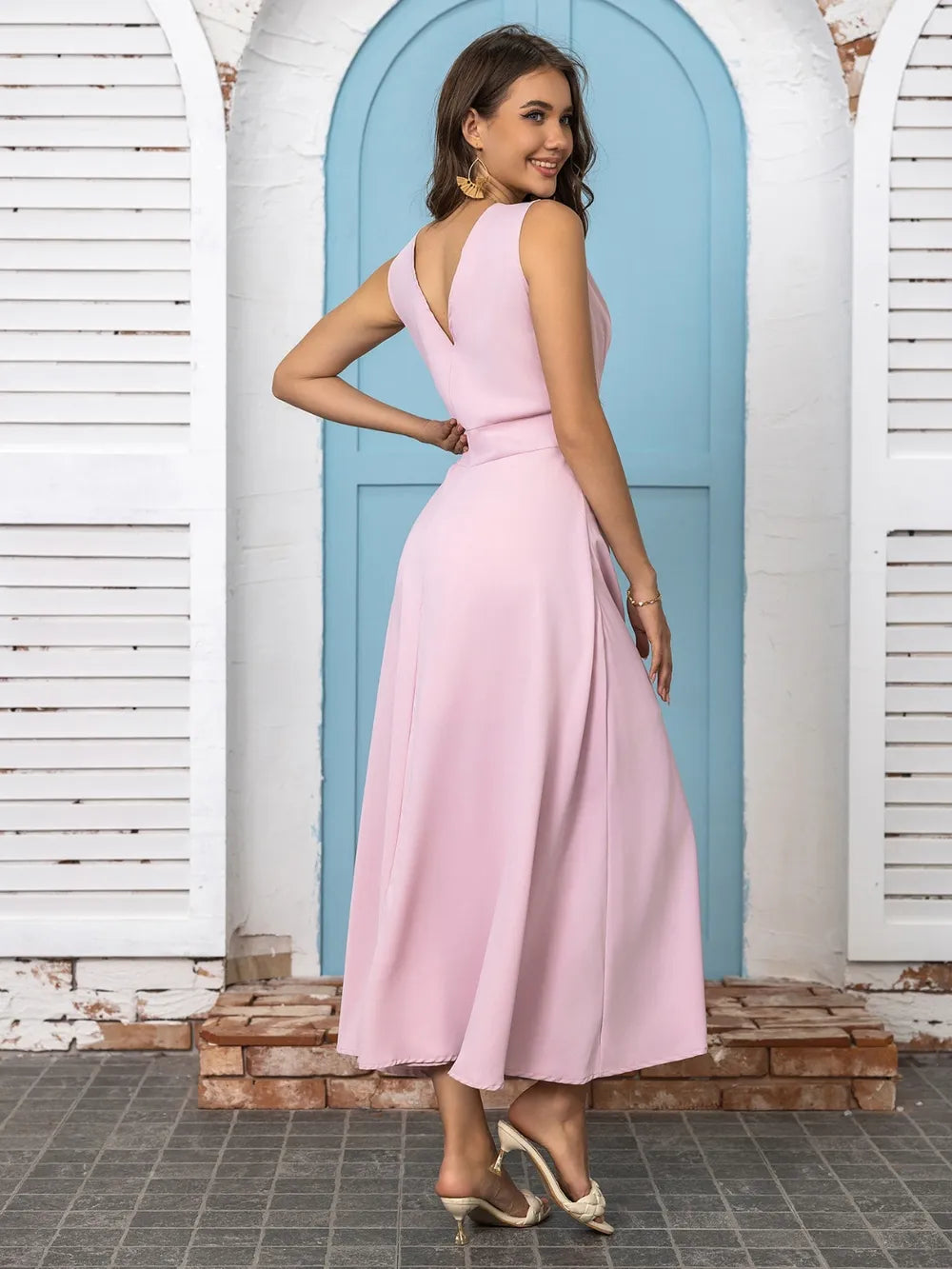 V-Neck-Midi-Dress-with-Side-Split-Sarunna